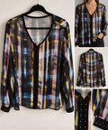 Segunda Mão | Blusa Multicolor Transparente com Detalhes em Tachas – Tamanho a Confirmar