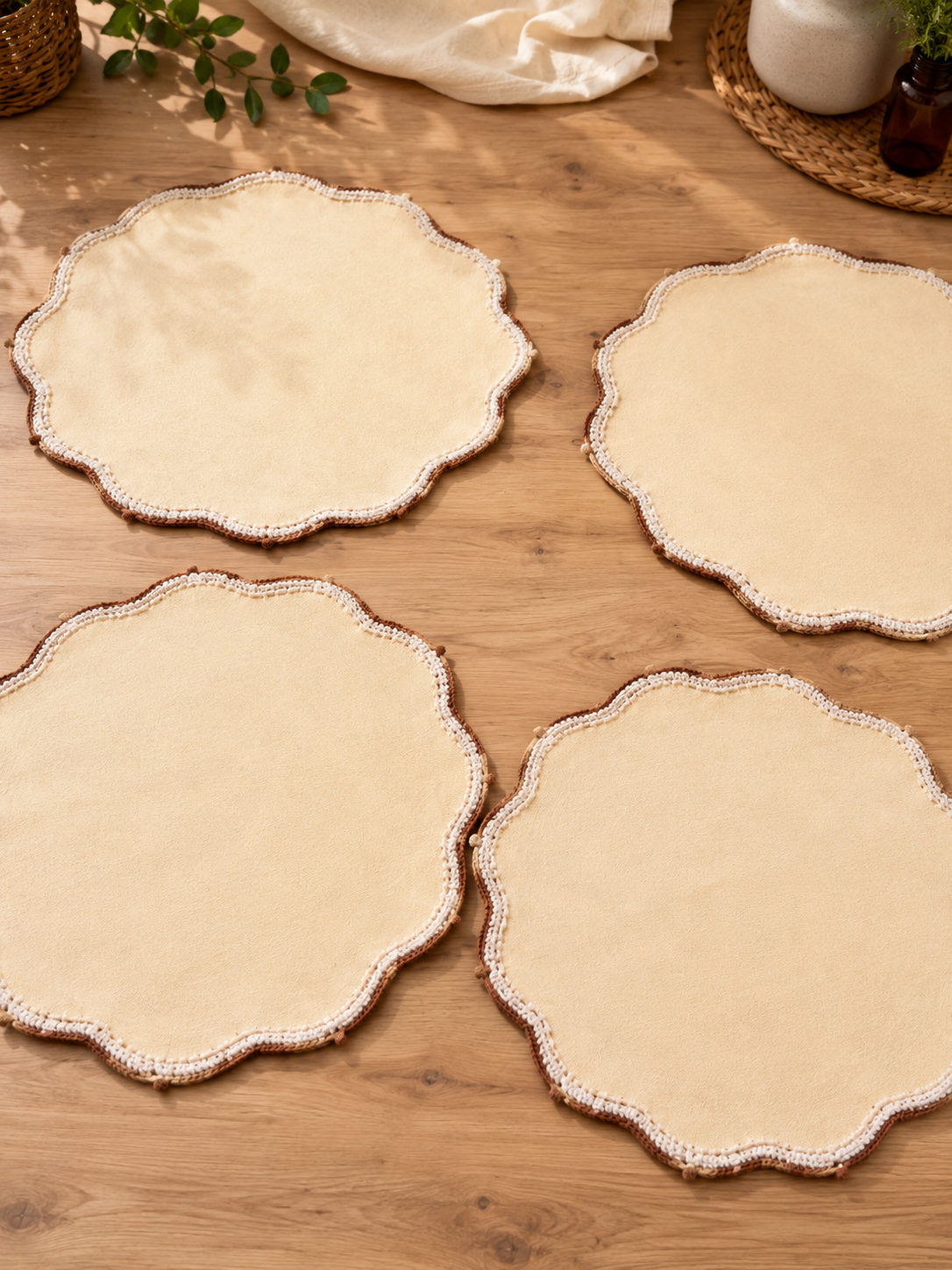 Set of Round Placemats x4 – Pinkish Beige Fabric & Crochet Border