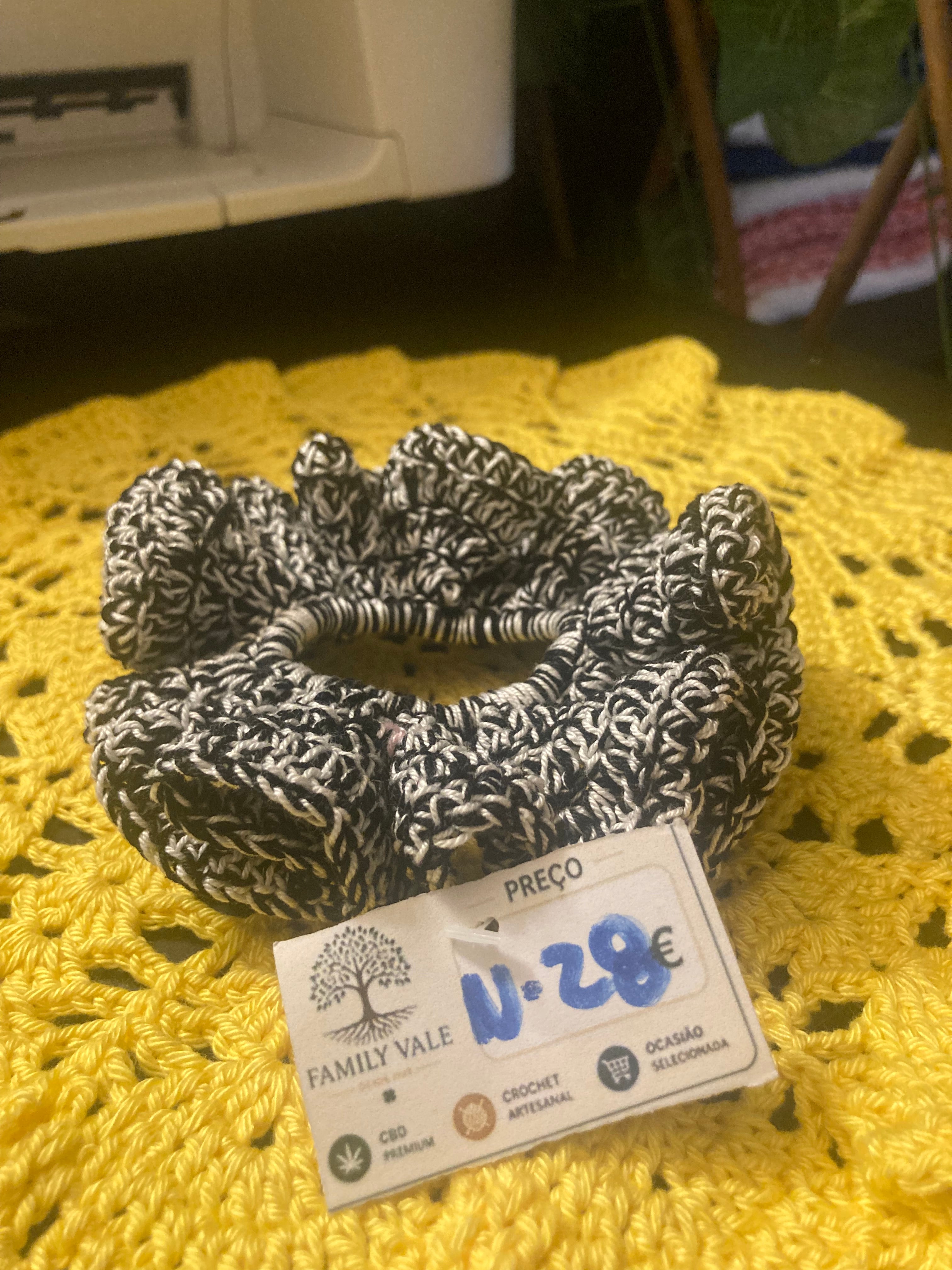 Chouchou de Crochet Artesanal – Adolescentes & Mulher