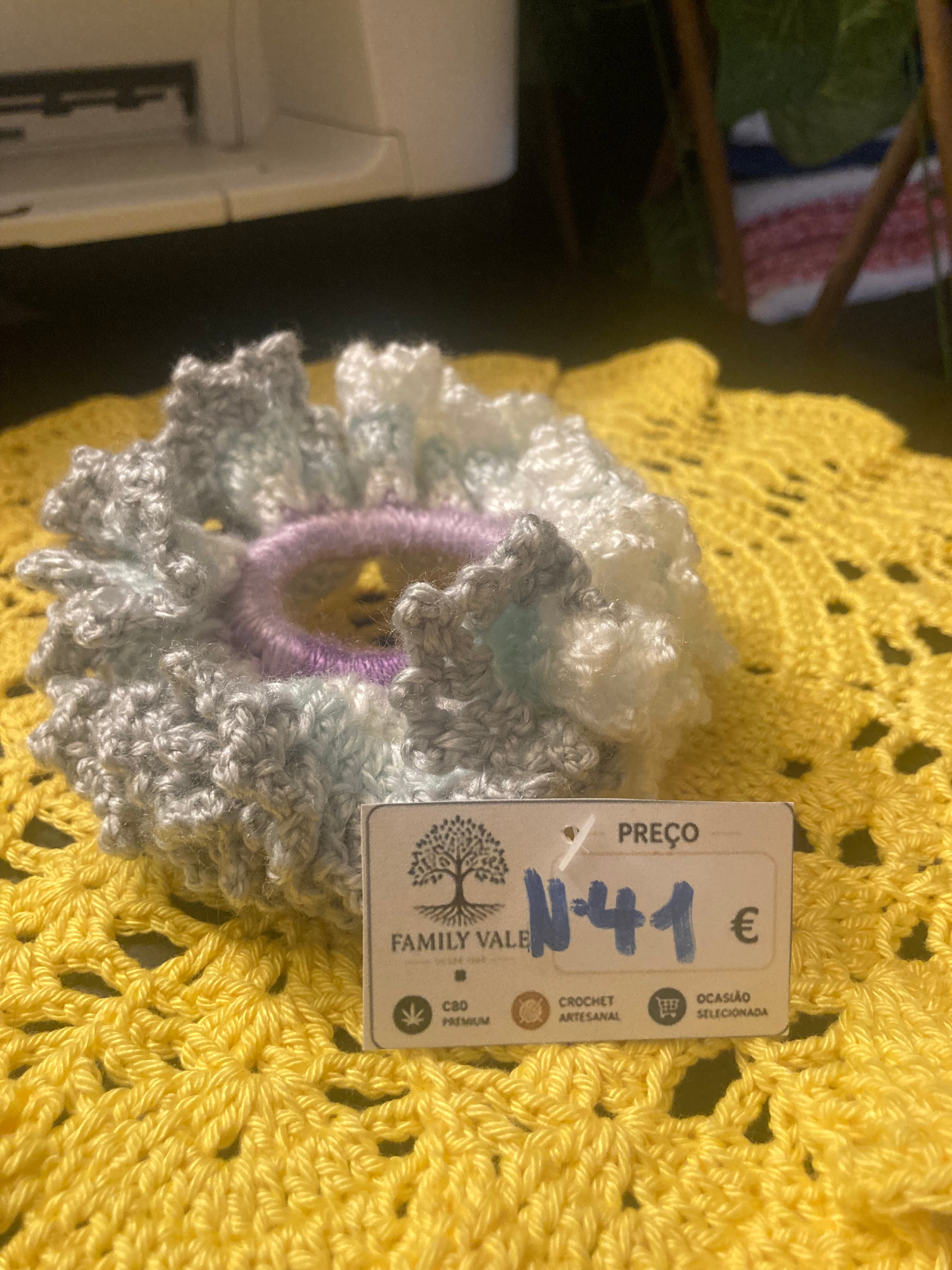 Chouchou de Crochet Artesanal – Adolescentes & Mulher