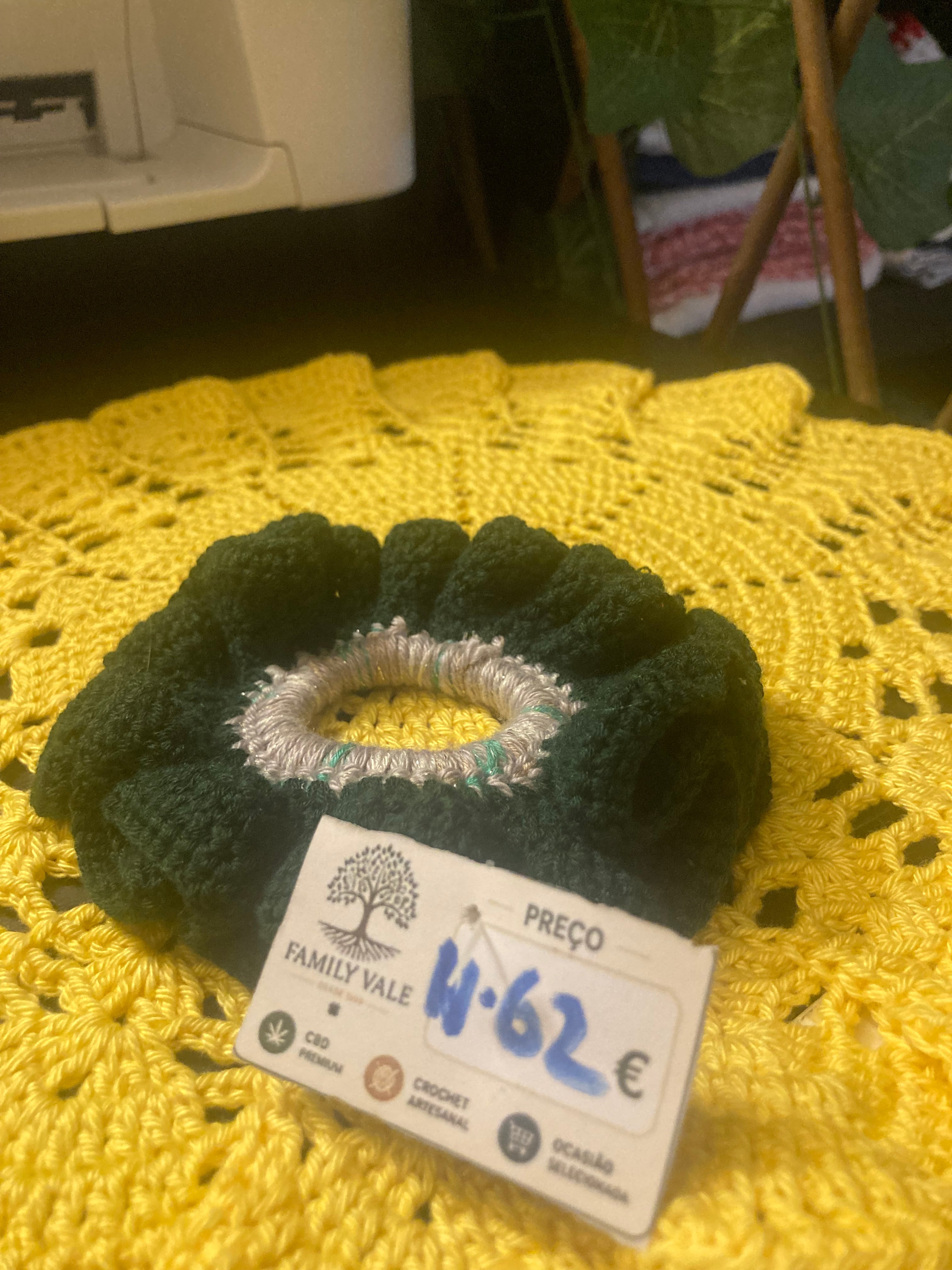 Chouchou de Crochet Artesanal – Adolescentes & Mulher