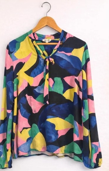 Segunda Mão | Blusa fluida multicolor – tamanho 44 – detalhe